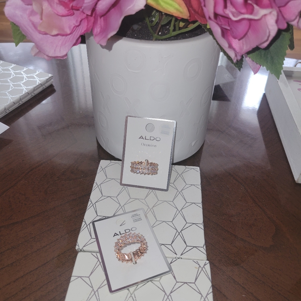 STUNNING ROSEGOLD 14KT PLATED CZ RINGS Size 8 - Picture 3 of 5